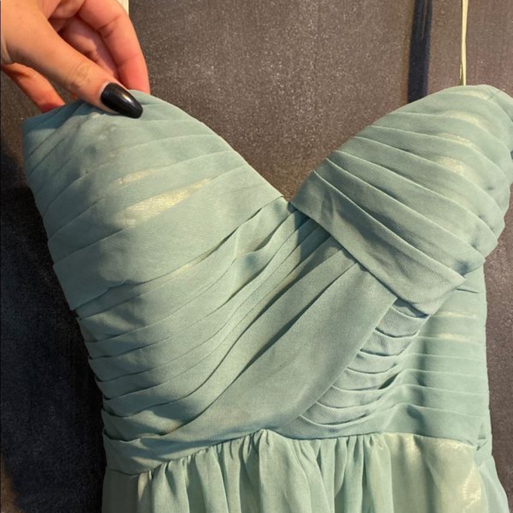 Prom dress - Picture 2 of 3